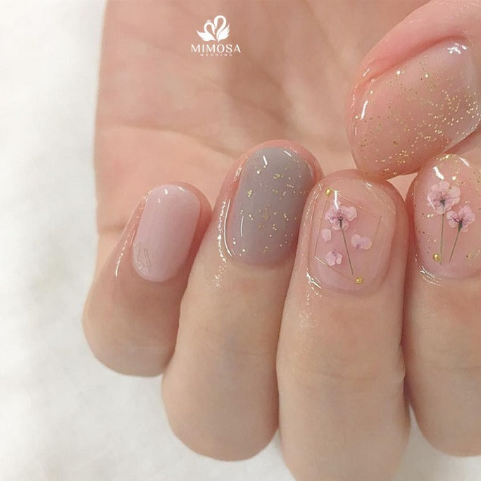 Mẫu nail vẽ hoa nghệ thuật