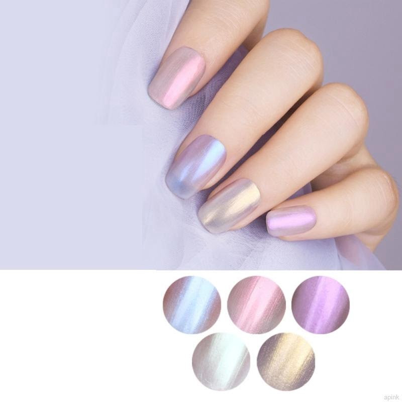 Khám Phá Các Loại Sơn Móng Tay Hàn Quốc Đang Thịnh Hành Nhất Mẫu sơn móng tay Hàn Quốc với ánh ngọc trai lấp lánh, tạo vẻ đẹp sang trọng và độc đáo