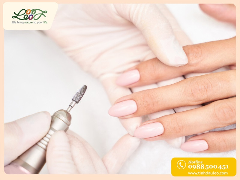 Mẹo sử dụng móng tay giả bằng giấy bền đẹp
