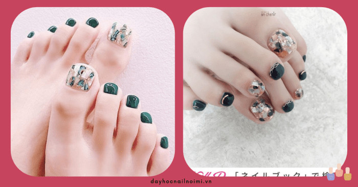 Móng chân màu xanh biển đính đá xà cừ