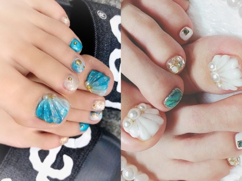 Móng chân xanh biển sâu kết hợp họa tiết vỏ sò tinh tế
