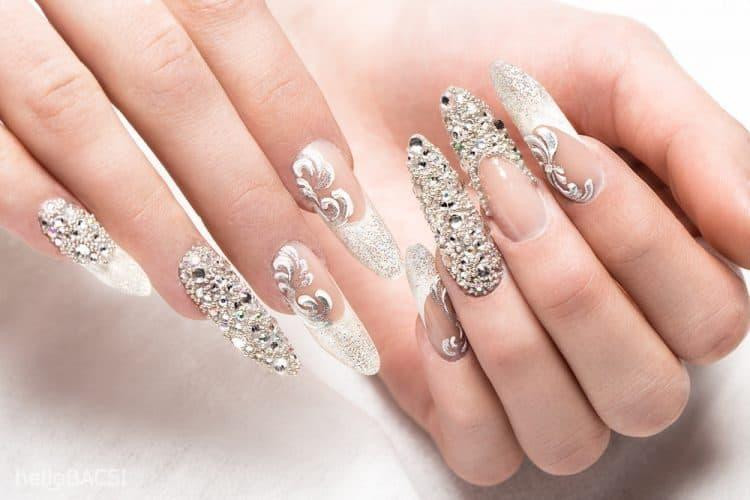 Móng tay giả đẹp mắt với rủi ro tiềm ẩn