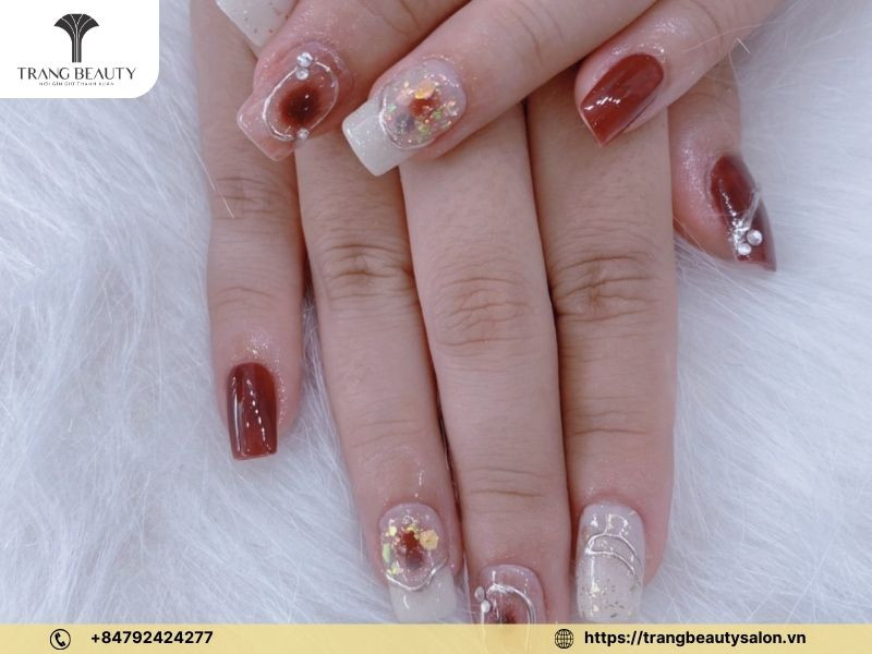 Khám Phá Các Mẫu Vẽ Hoa Móng Tay Đẹp Tuyệt Mỹ Cho Phái Nữ Móng tay trang trí hoa đơn giản trên nền trong suốt