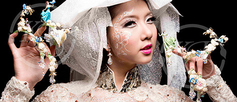 Móng tay với thiết kế nghệ thuật, minh họa cho sự sáng tạo trong làm móng chân tiếng anh