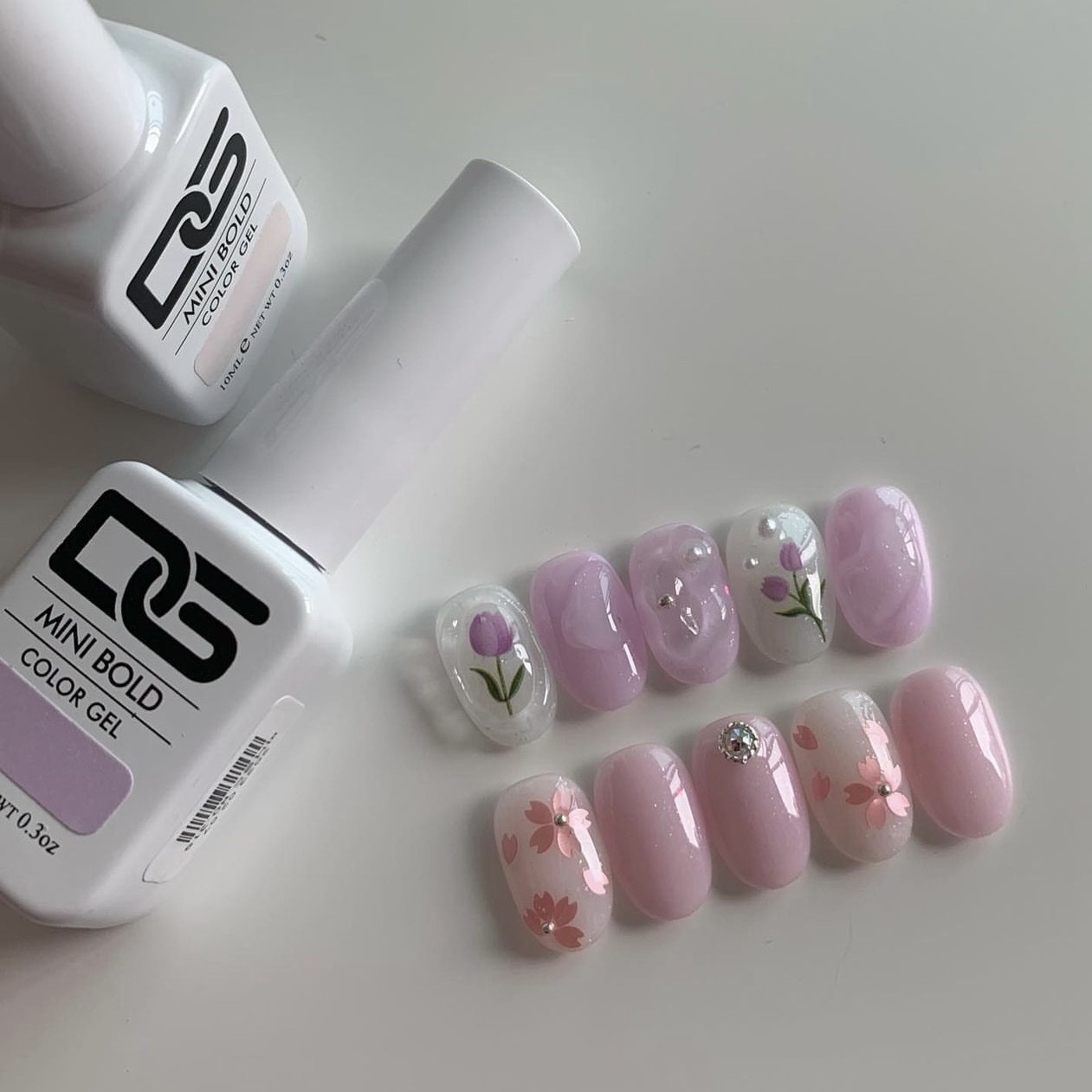 Nail hoa đơn giản màu hồng