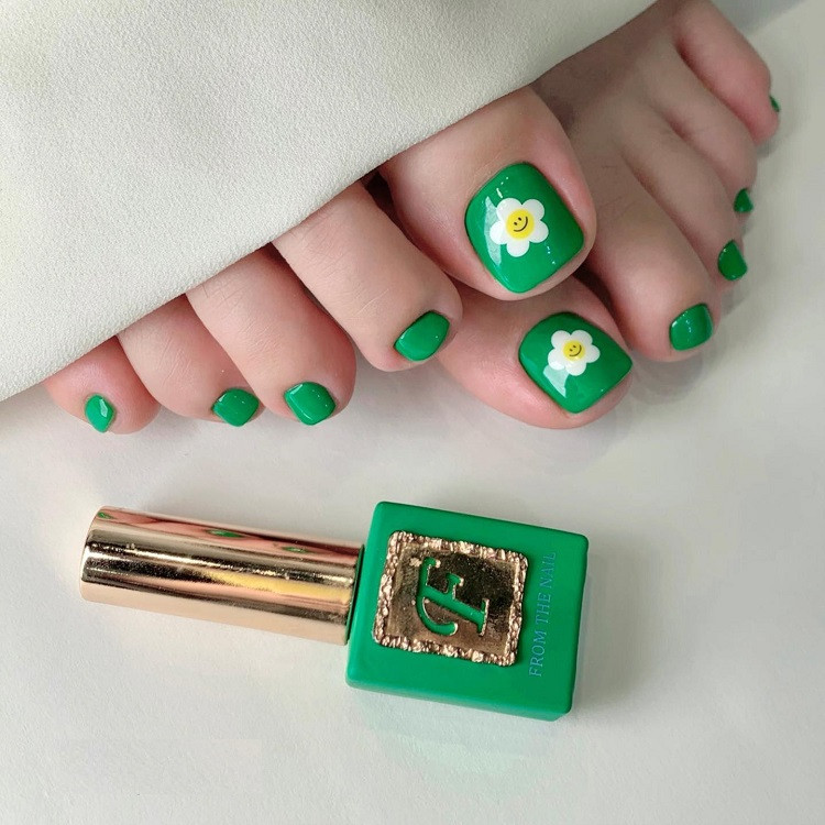 Nail móng chân xanh ngọc họa tiết hoa tươi tắn