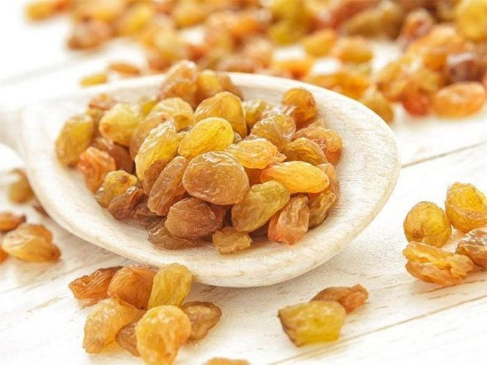 Nho khô móng tay có hàm lượng chất dinh dưỡng cao, bầu ăn nho móng tay được không