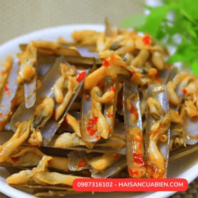 Sắc trắng ngà trên móng tay vỏ sò