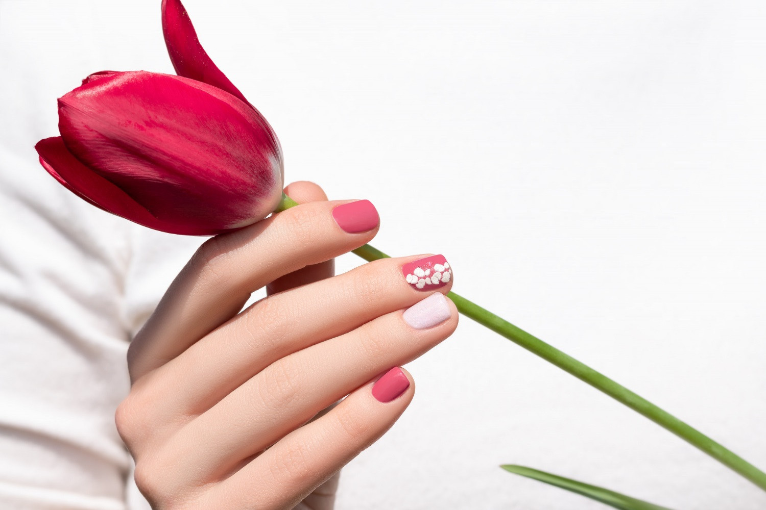 Bí Quyết Chọn Phông Nền Chụp Ảnh Nail Đỉnh Cao Cho Bộ Móng Lung Linh