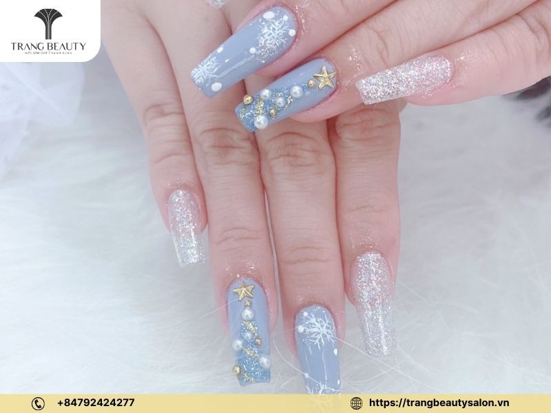 Sơn gel móng tay đẹp với hiệu ứng loang màu nghệ thuật