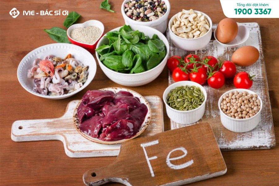 Thực phẩm giàu sắt giúp cải thiện móng chân trẻ em bị sần sùi
