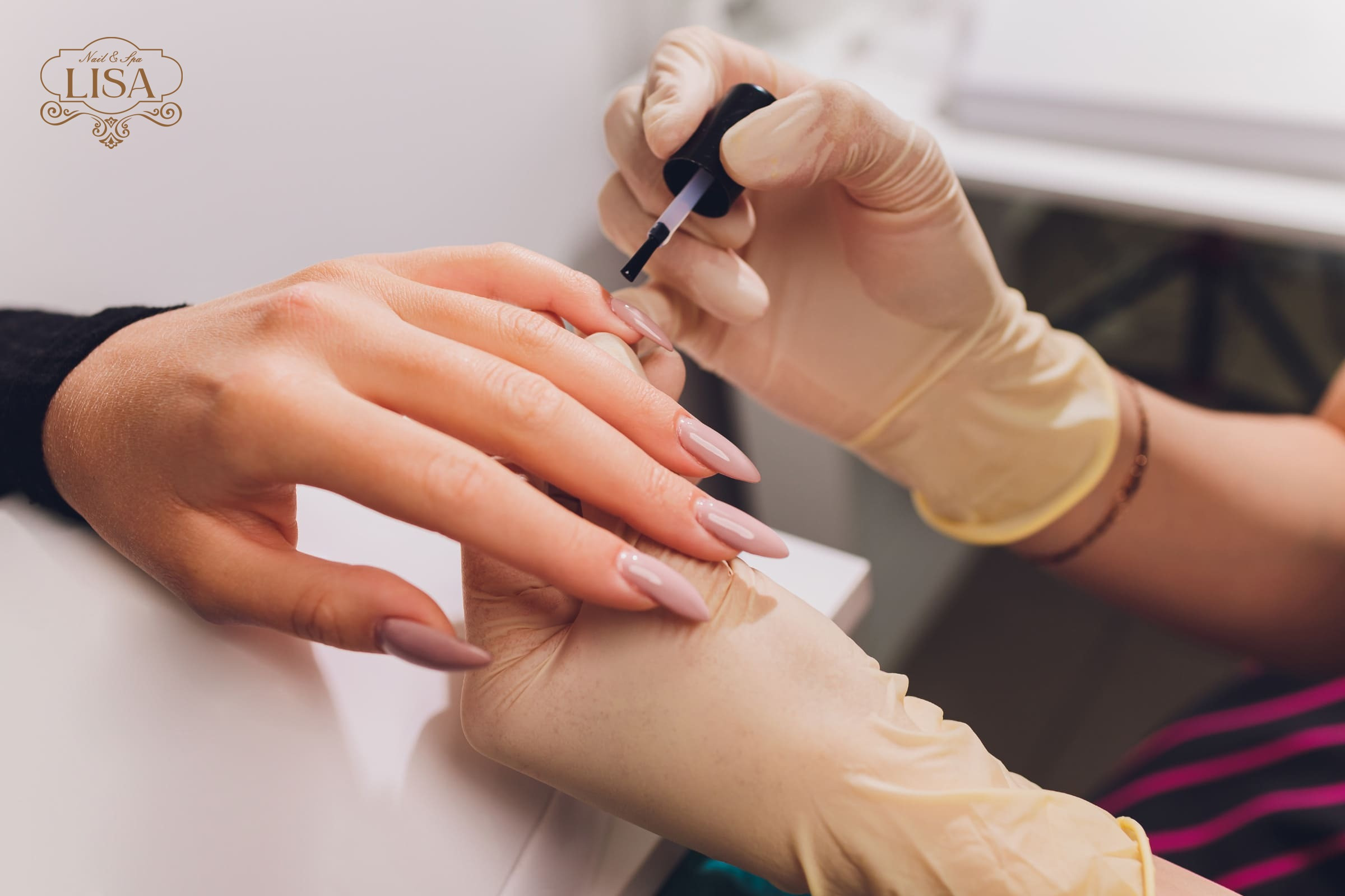 Ưu điểm của sơn móng tay gel so với sơn thường