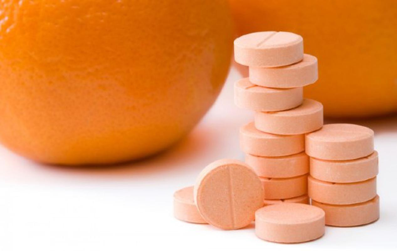 Thuốc Nhuộm Tóc Dính Vào Móng Tay Phải Làm Sao: Hướng Dẫn Toàn Diện vitamin C tẩy thuốc nhuộm dính móng tay